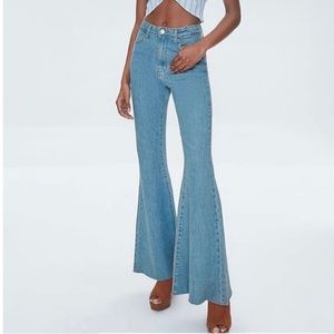 NWT F21 Light Wash Flare Leg Jeans
